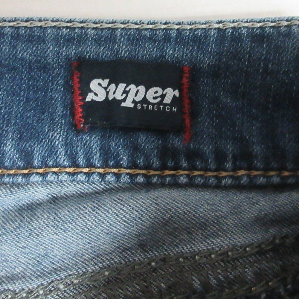SILVER JEANS Suki Mid CAPRI Skimmer Sz 29x22.5  30x23.5 Bermuda Crop Denim Jeans - Picture 8 of 12